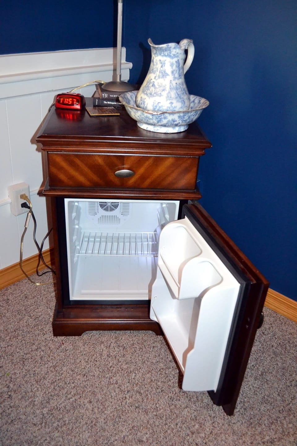 Mini-fridge nite stand