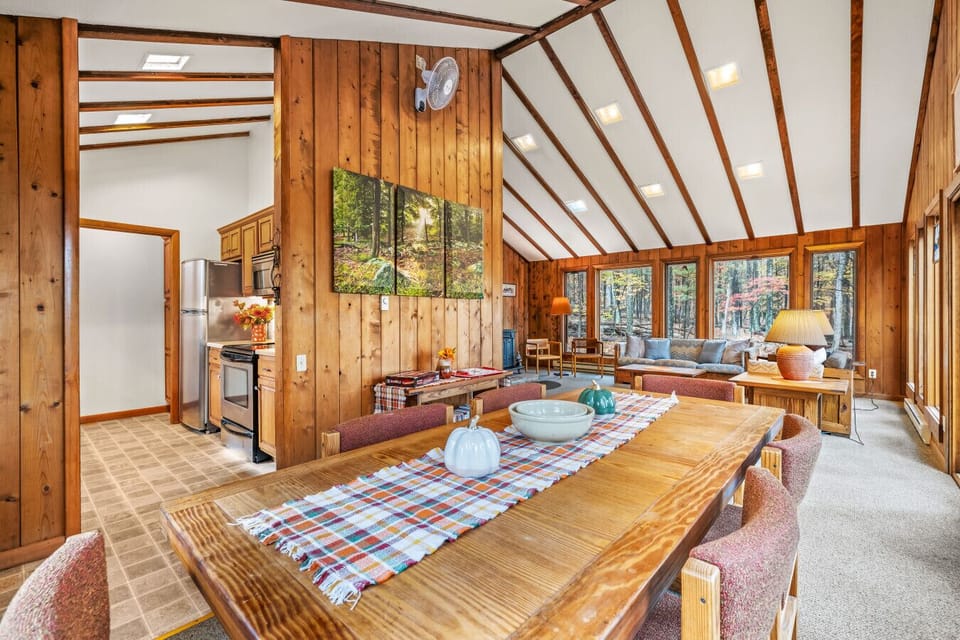 One level home makes ease of access to every room