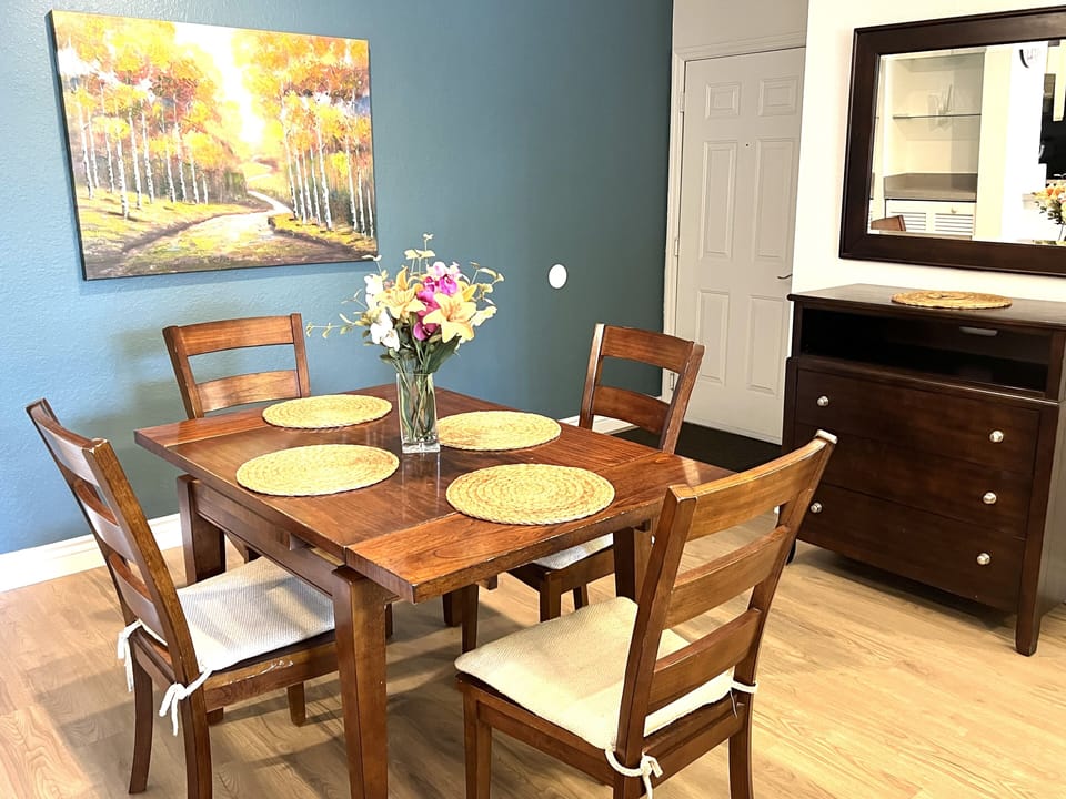 Enjoy a Quick Breakfast or a Late Night Snack !
