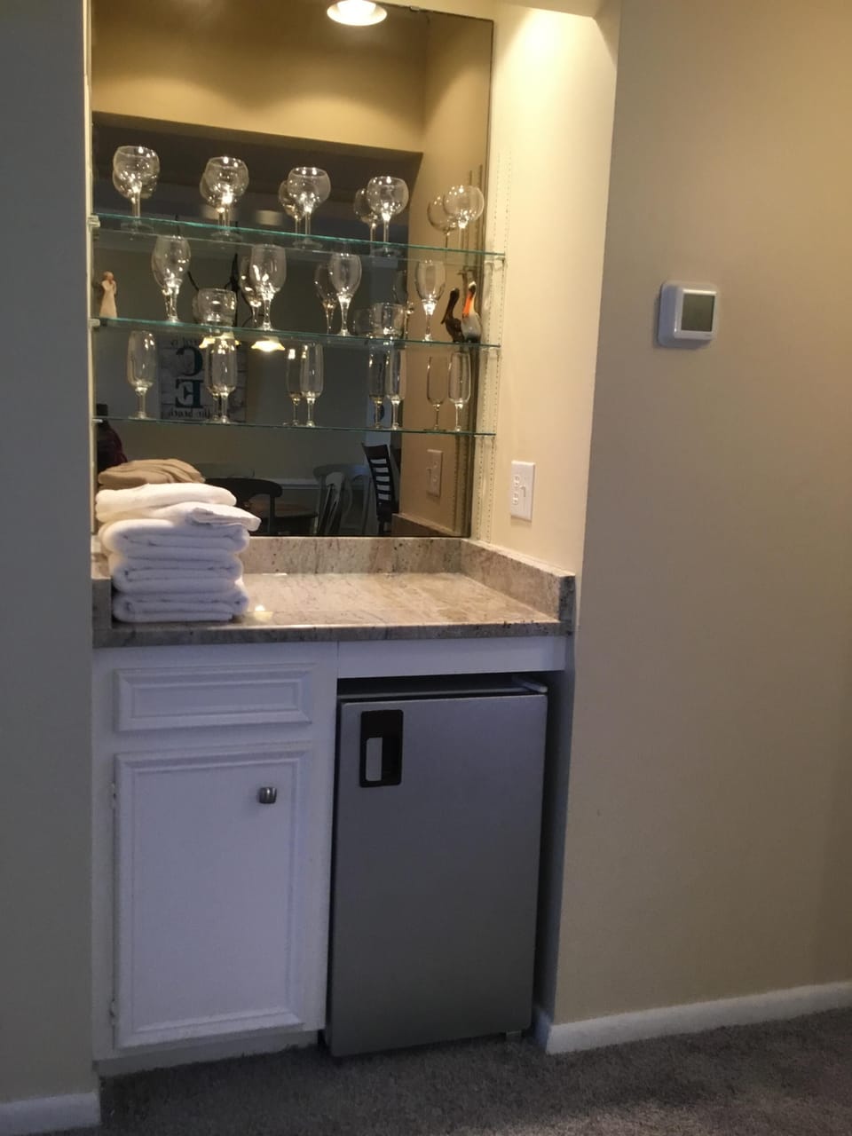 Mini Bar