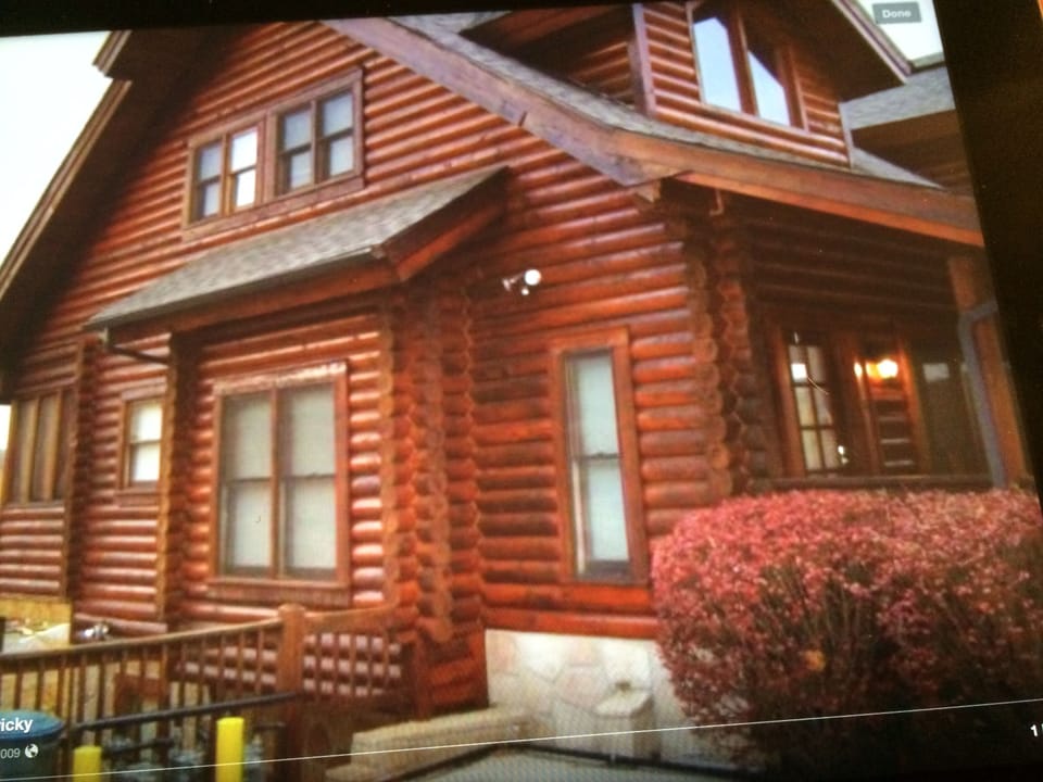 Side look of our Loghome 