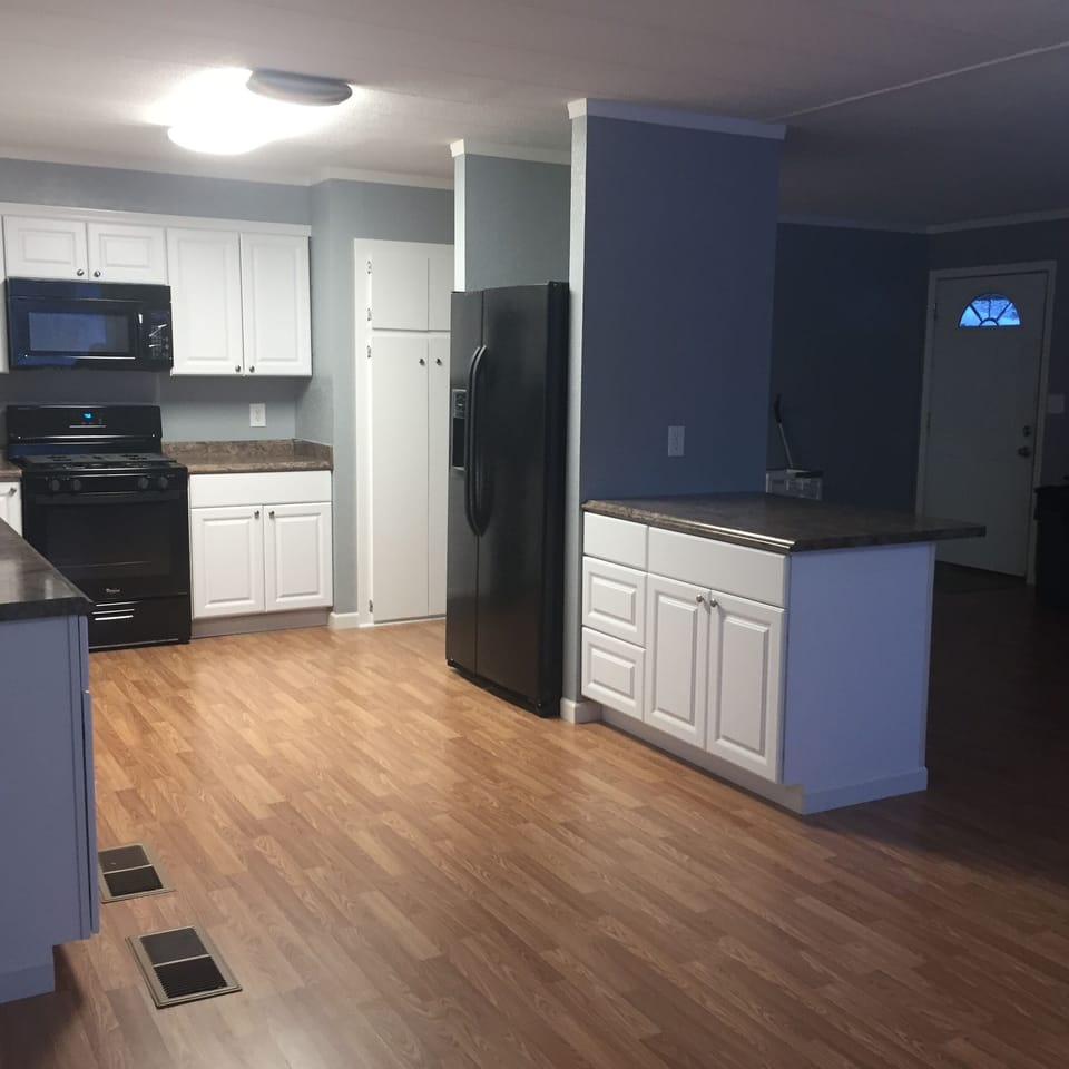 Kitchen with Island bar
