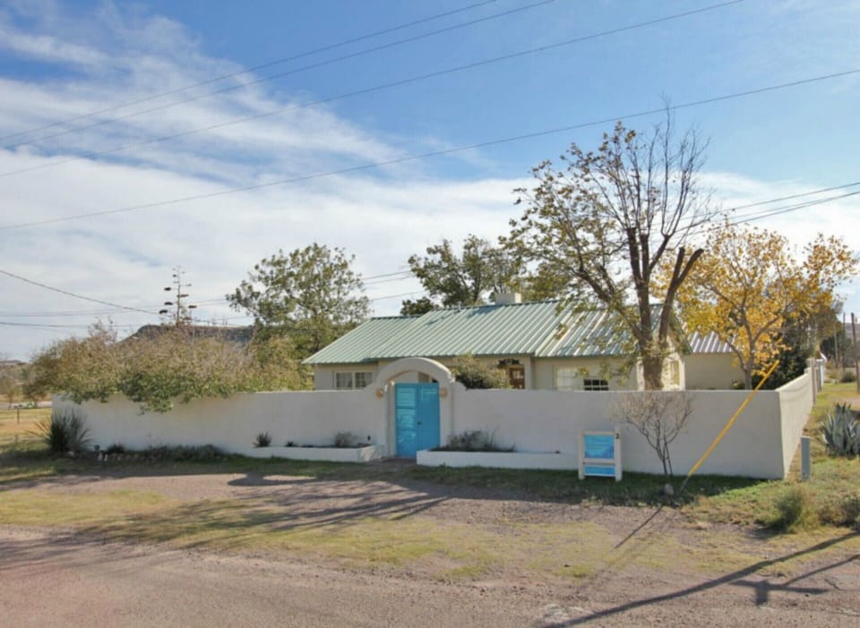 Completely fenced in, private yard