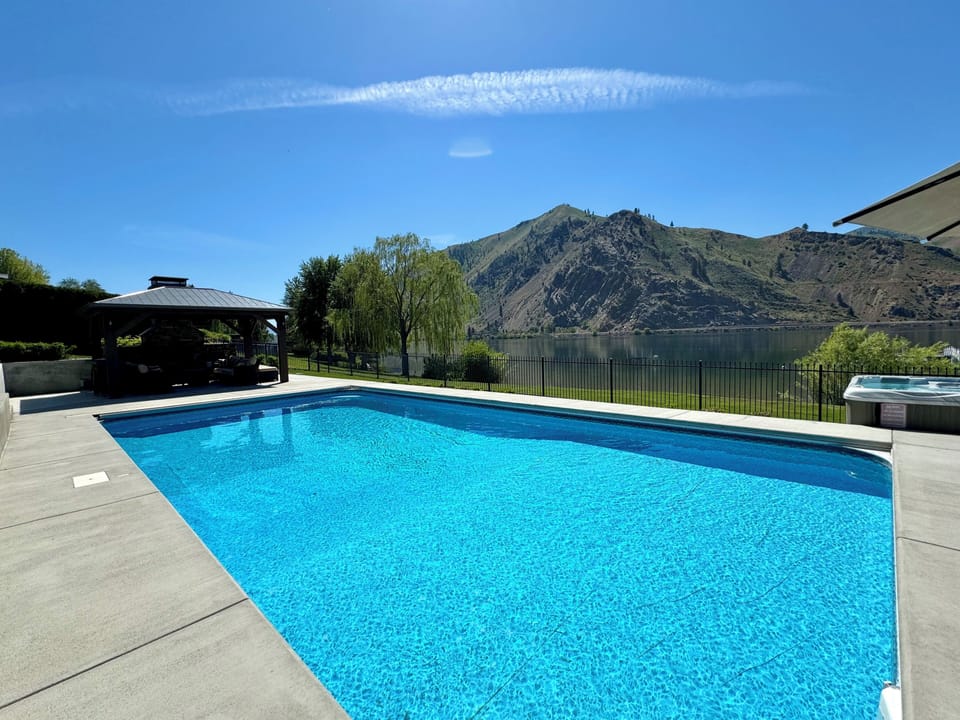 Large heated (and cooled) pool with auto cover