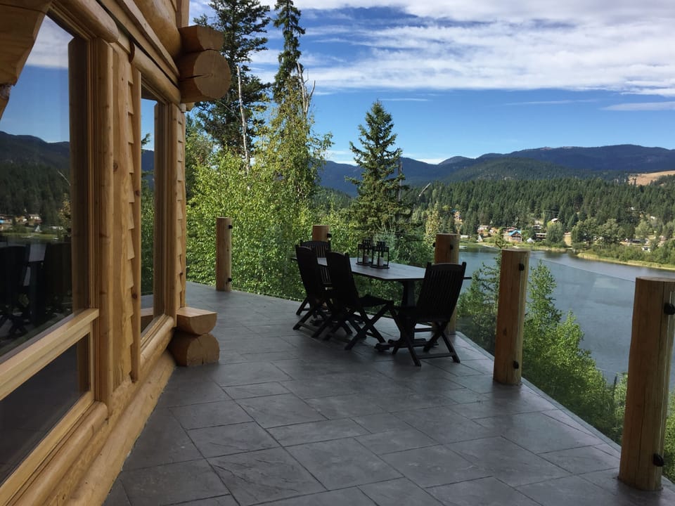 wraparound front deck