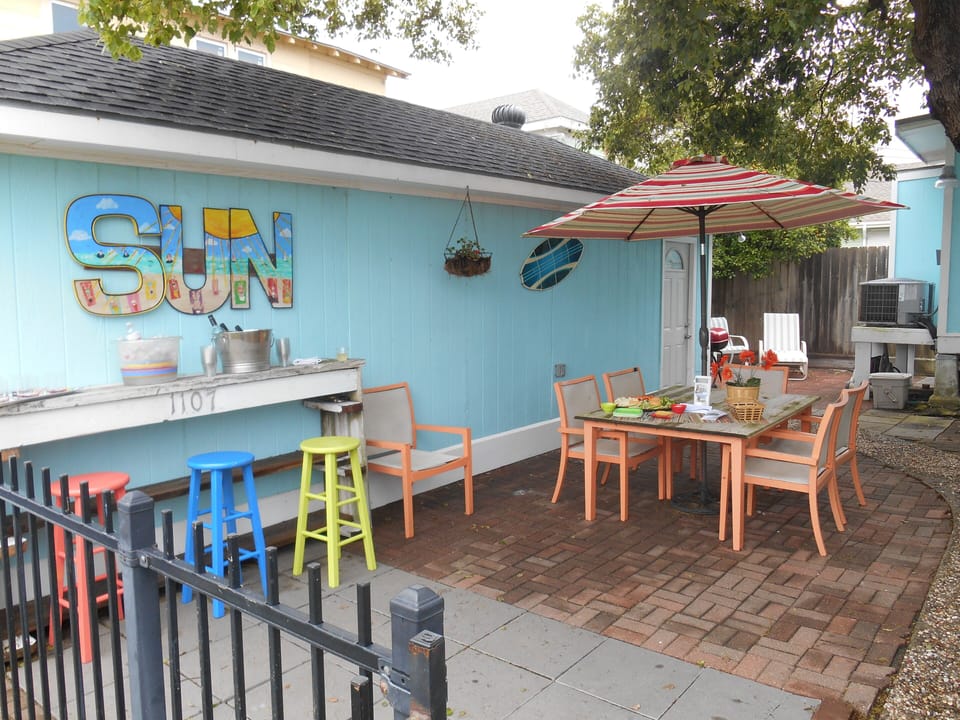 Take the party outside!