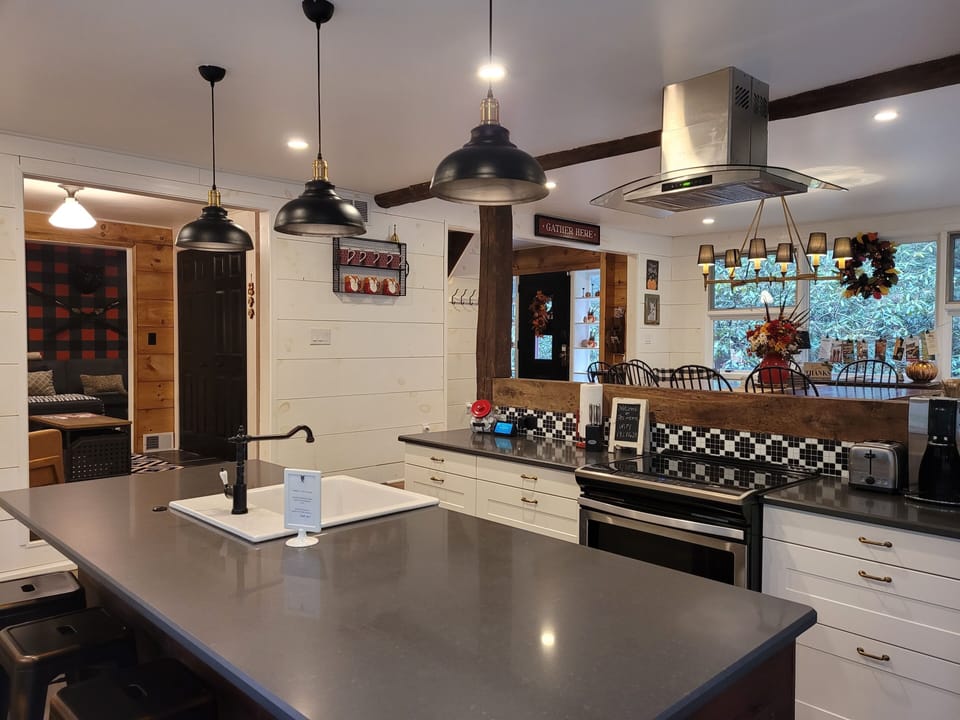 Kitchen Sink View.