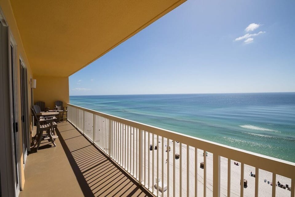 Access to wrap-around deck thru 3 patio doors, 4 tall chairs to see over railing