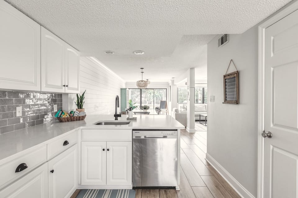 Spacious kitchen fully stocked with everything you will need!