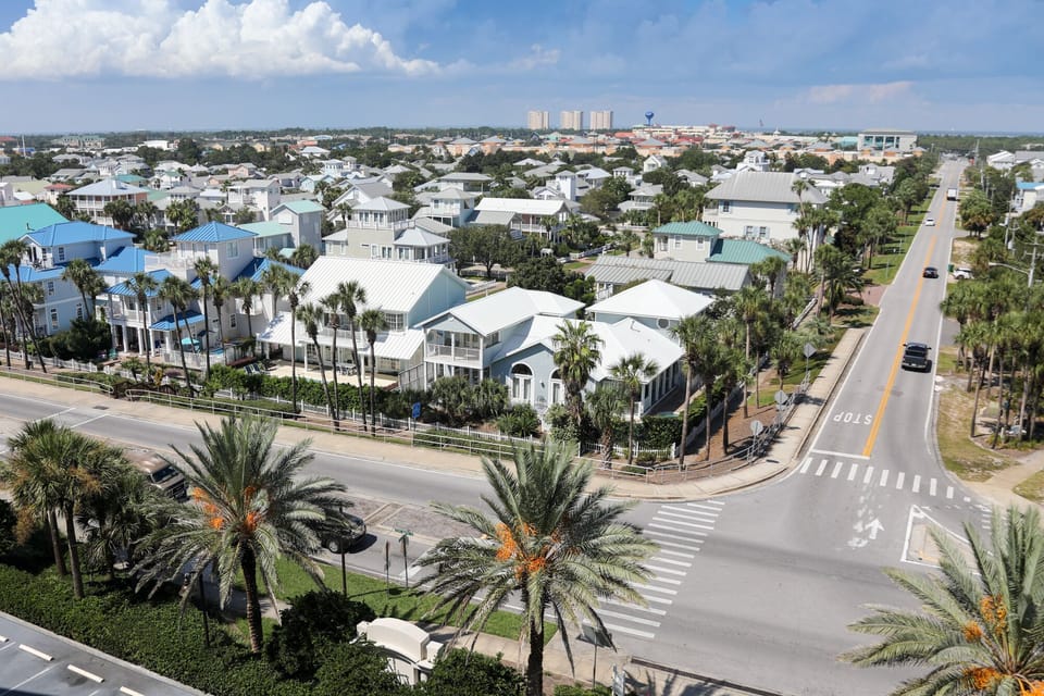 Crystal shores in Crystal Beach destin fl 