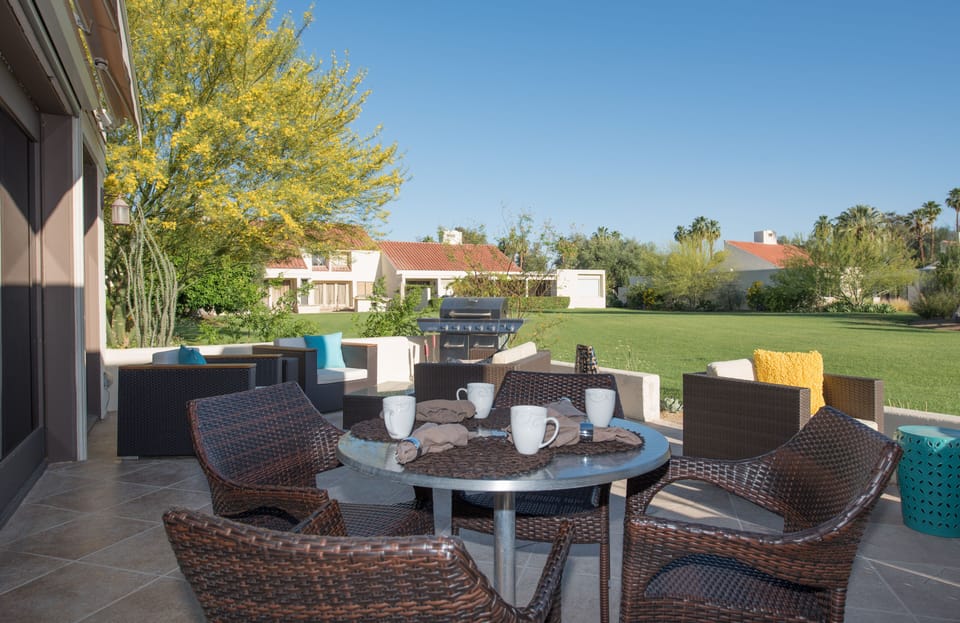 Patio with seating for 10