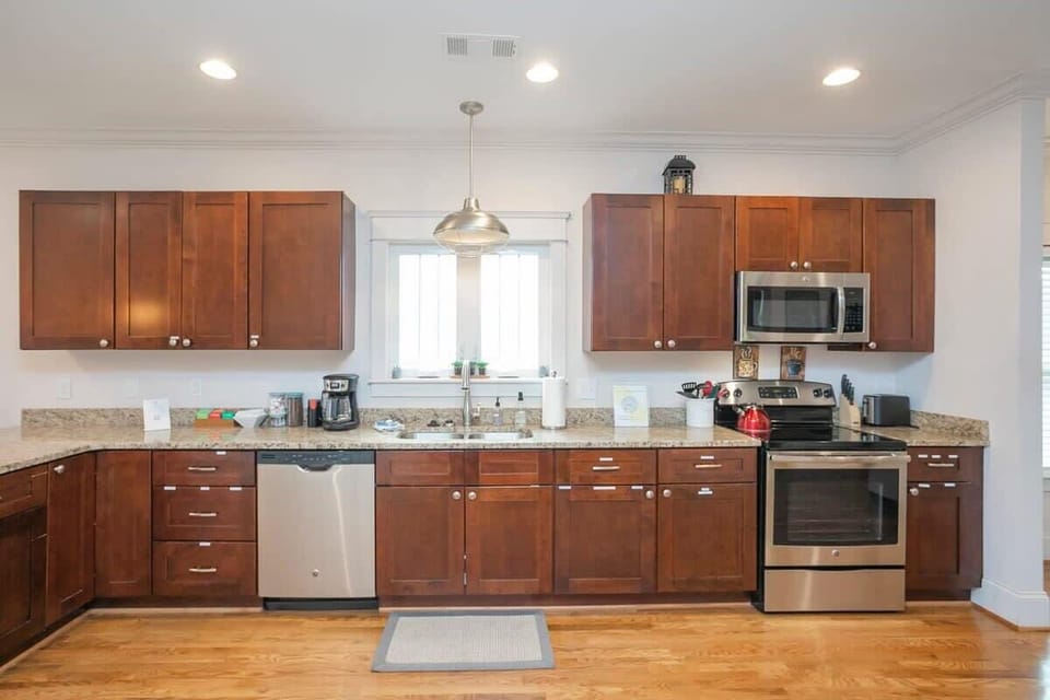 Spacious Fully Stocked Kitchen
