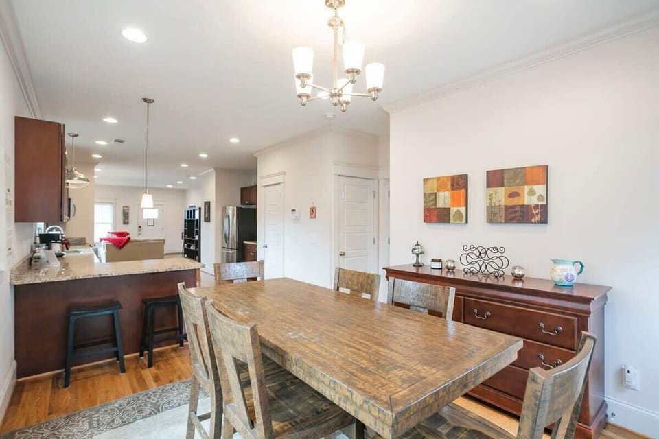 Open Kitchen/Dining Room