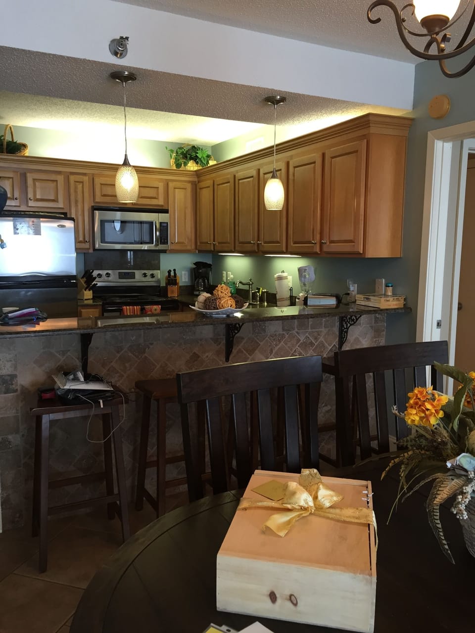 Kitchen with bar seating area