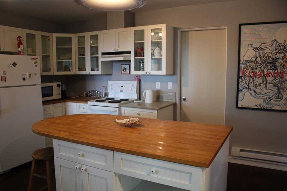 Kitchen island