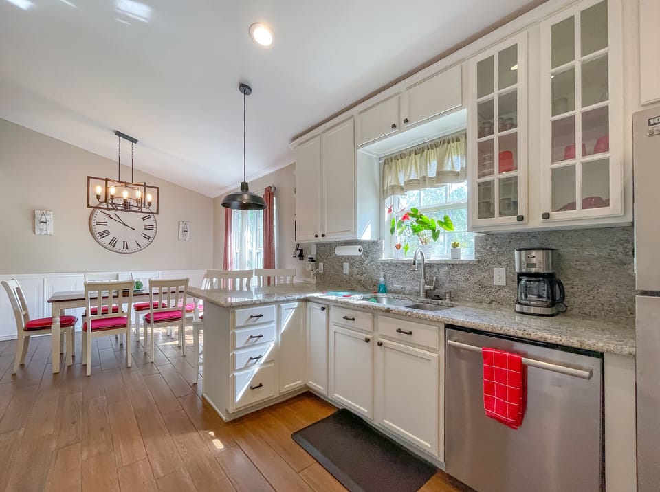 Modern kitchen September 2021