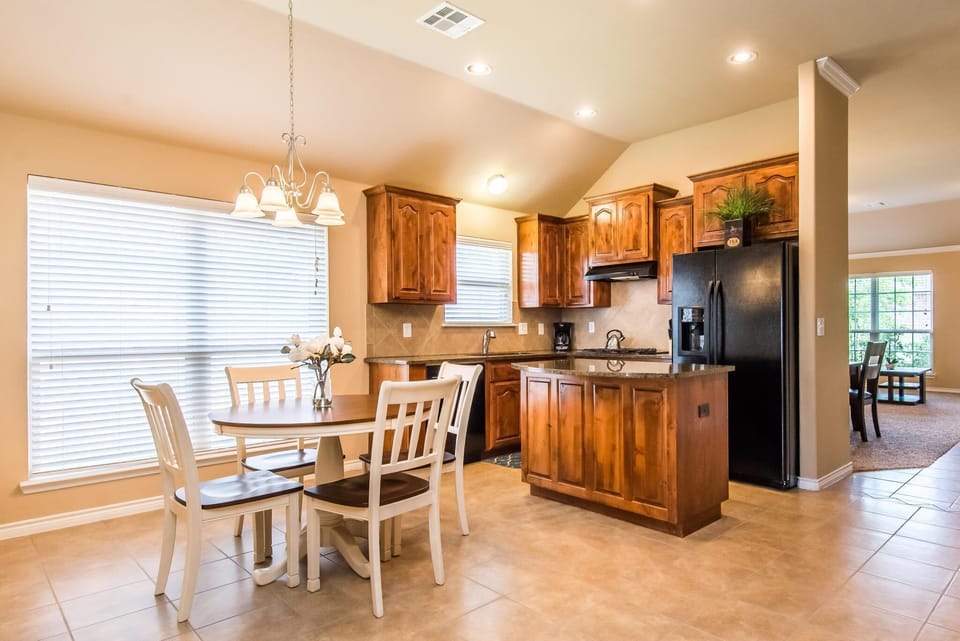 Breakfast/Kitchen