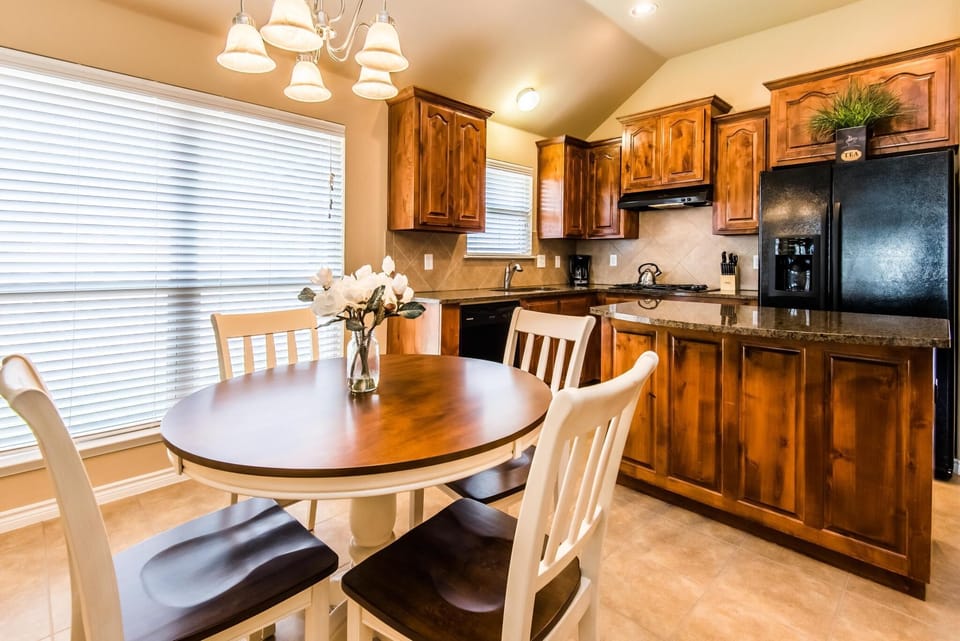 Breakfast/Kitchen