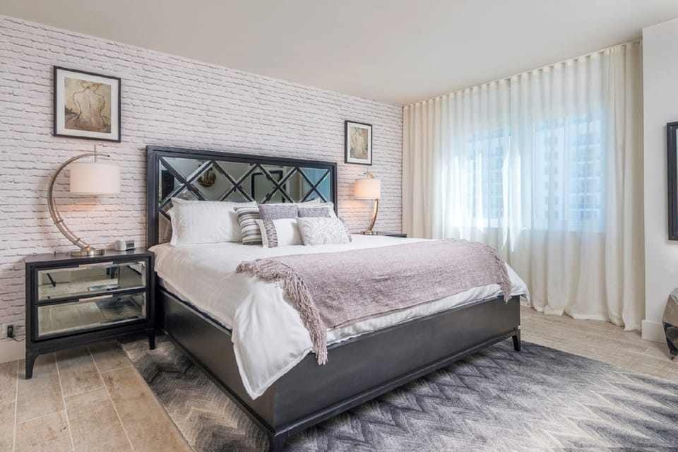 "Large bedroom with king Size sweet dreams bed with the finest linen"