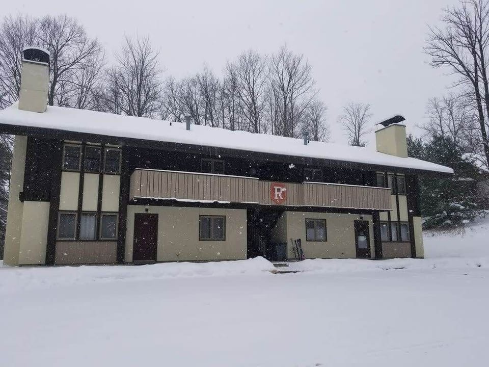 Front of Condo, Building R in Mountain Villas