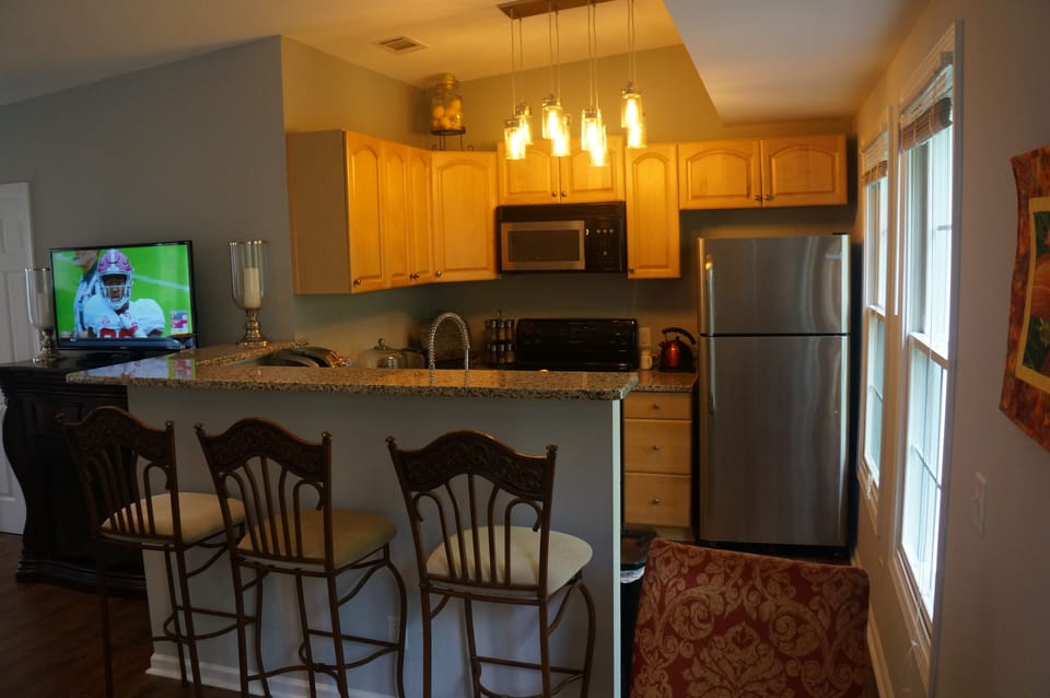 Jones E Carriage House Kitchen