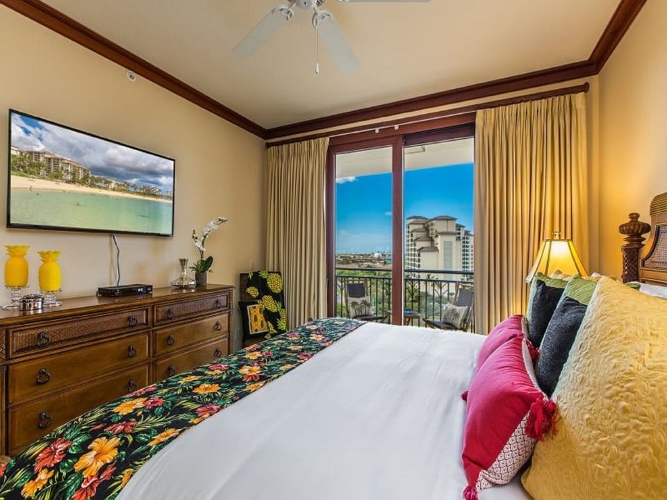 Master bedroom looking out onto private lanai