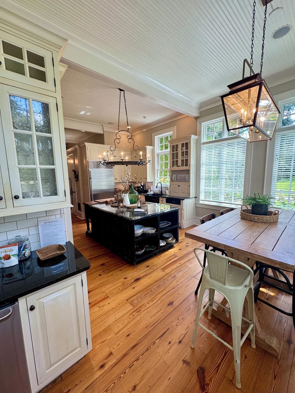 Kitchen and eat-in area