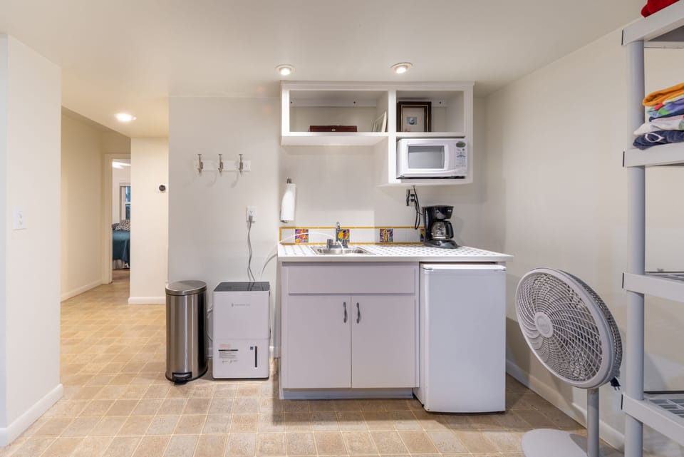 Downstairs communal room kitchenette