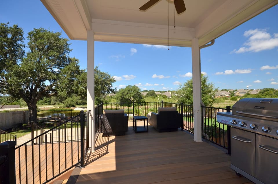 Observation Deck w BBQ