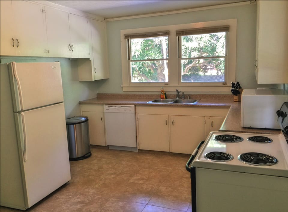 New appliances, gadgets, Kurig coffee and standard coffee makers, Ninja blender