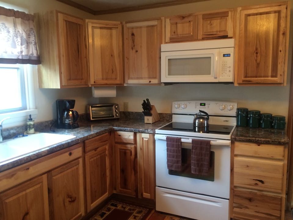 Brand New Kitchen!!