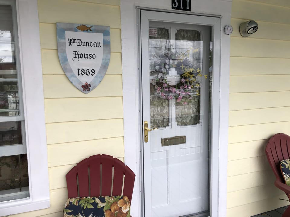 Cottage has WiFi and Satellite TV