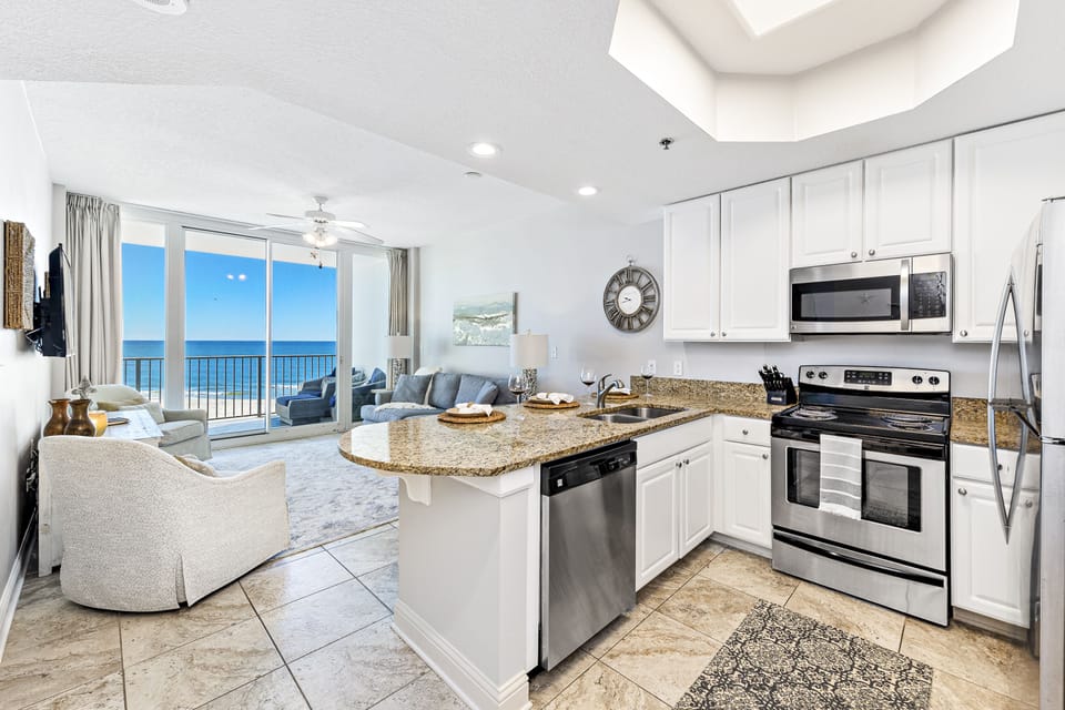 The open floor plan let's everyone be together!