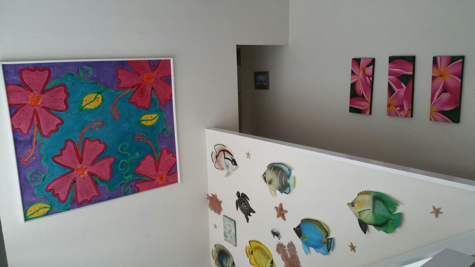 Stairs and hallway
art from Australia and the South Pacific