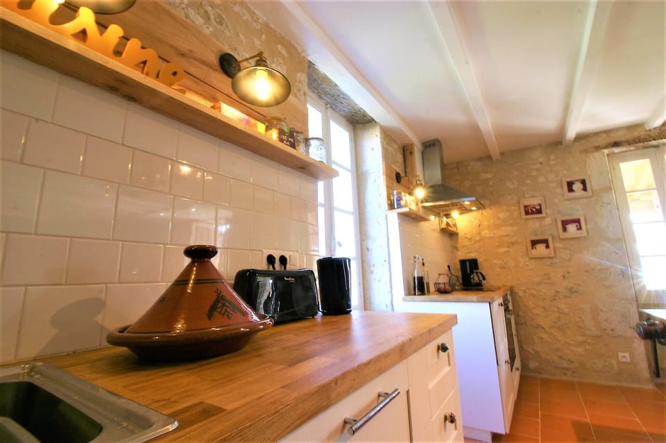 Easy clean kitchen