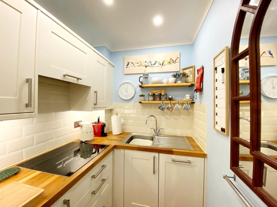Apartment 5  - The Muntham Luxury Holiday Apartments in Torquay. Kitchen