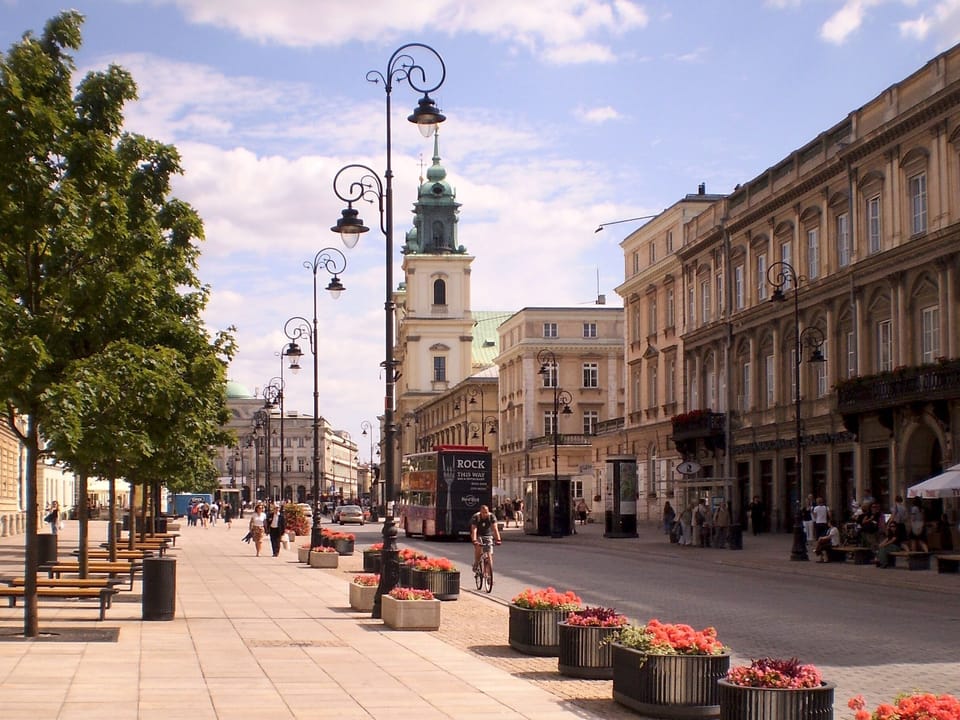 Krakowskie Przedmiescie, where Bednarska street opens to.