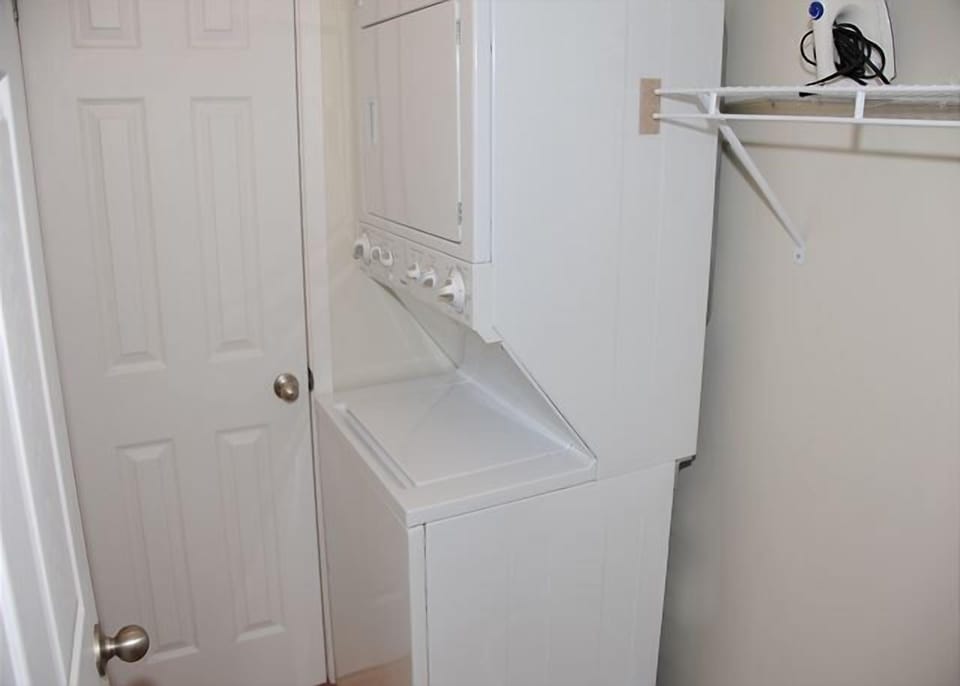 Stackable washer and dryer