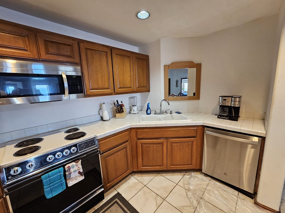 Full kitchen with All items needed to make anything!