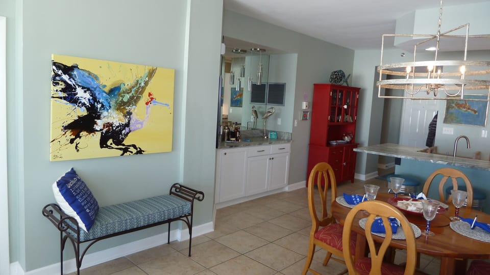 Entry/ Dining Room