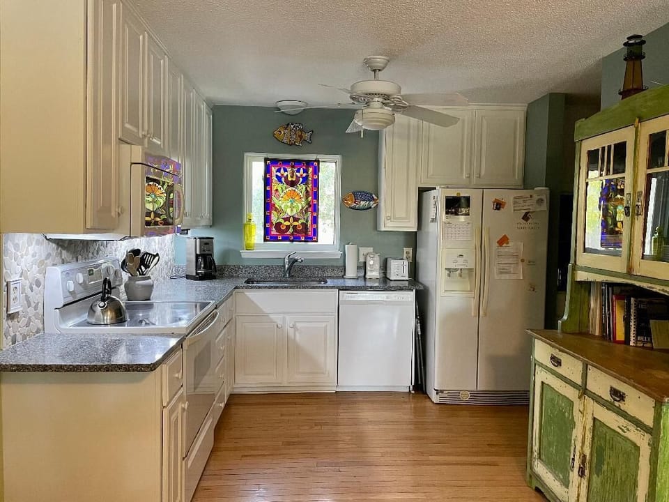 A well equipped kitchen for cooking meals together.