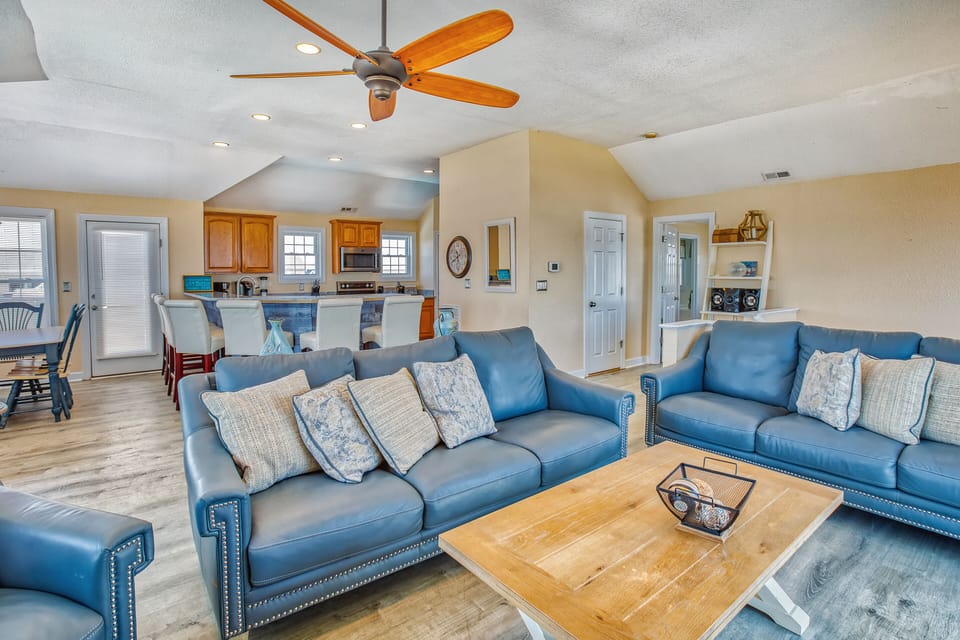 Top Level Living Room - Access to Wrap Around Decks - Ocean & Bay Views