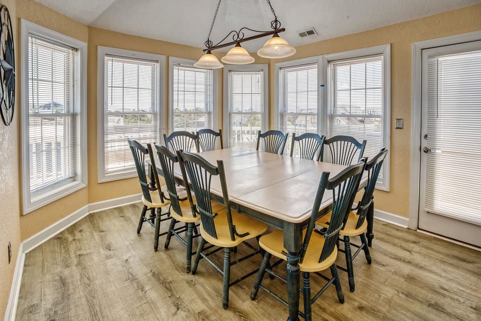 Top Level Kitchen Table