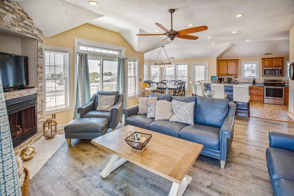 Top Level Living Room - Access to Wrap Around Decks - Ocean & Bay Views