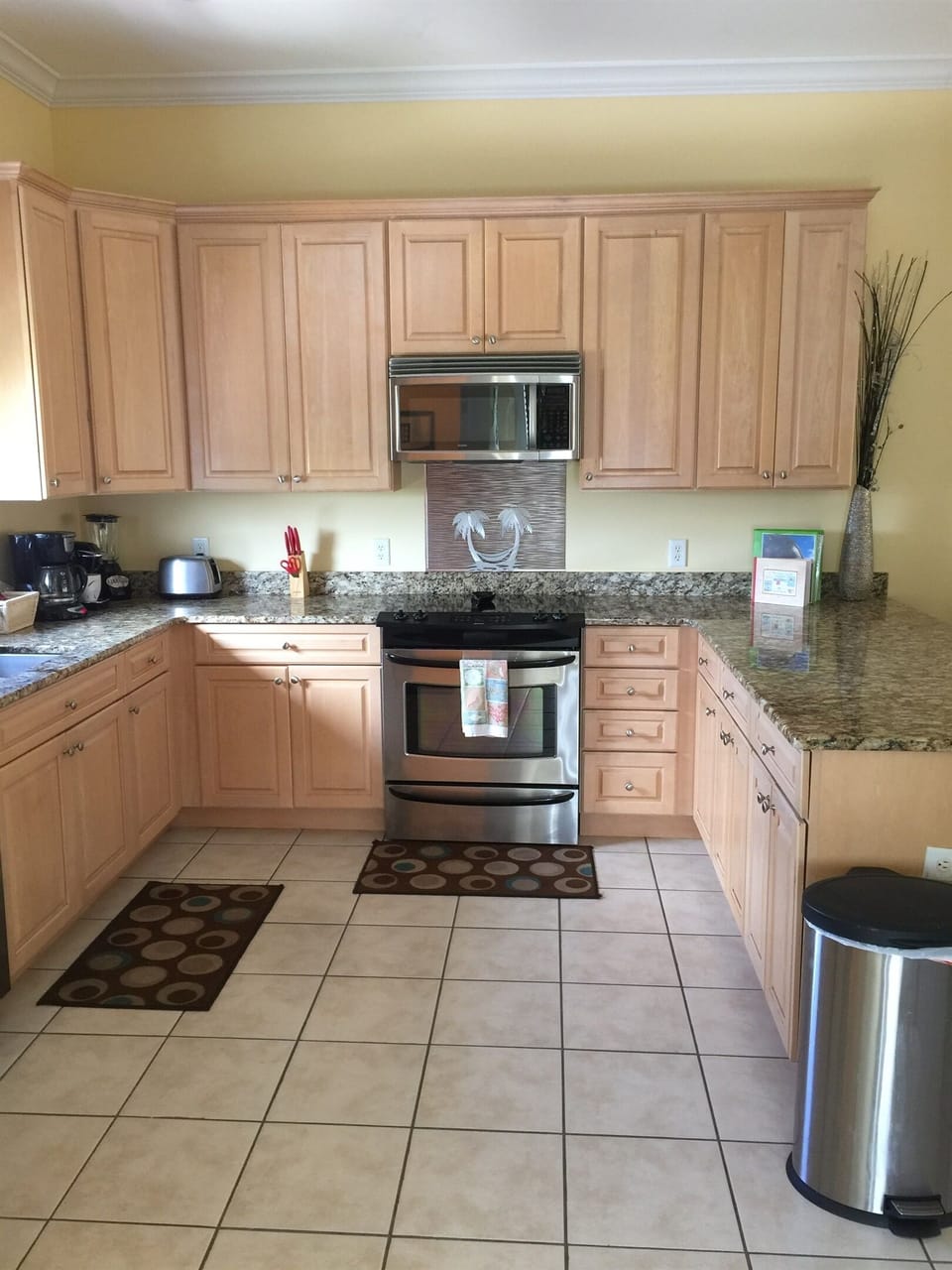 AMAZING “GOURMET KITCHEN!!!