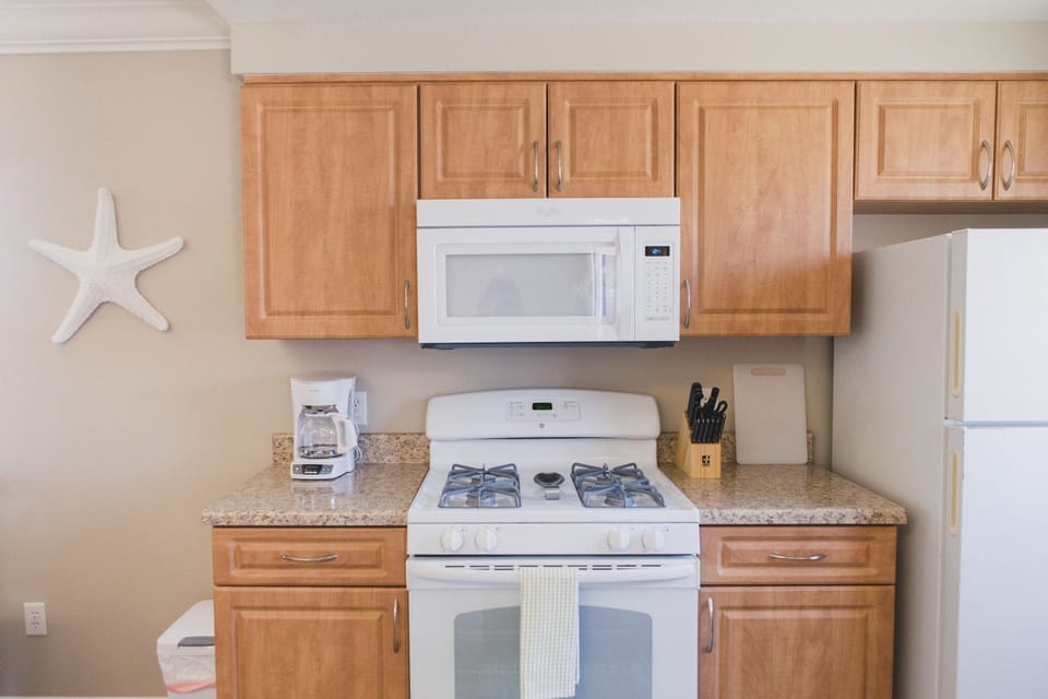 Clean, well stocked kitchen