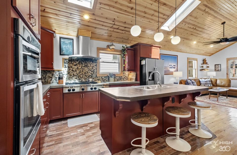Kitchen island