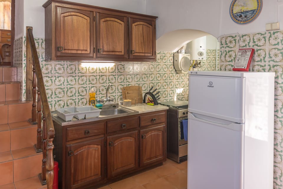Complete Kitchen