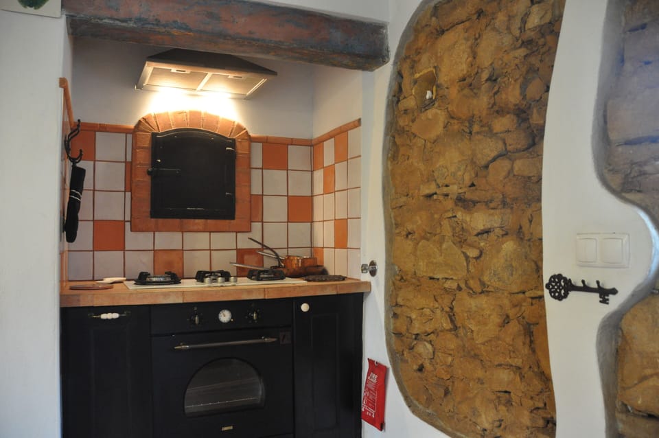 The original bread oven has been preserved.