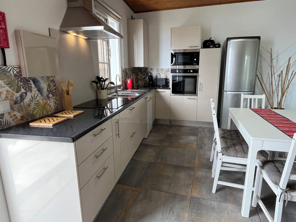 BBQ kitchen